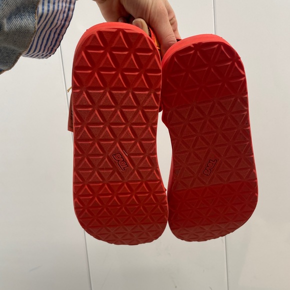 NTW | Teva Midform Universal Polaroid Sandal {Red} Men’s 11 - Picture 5 of 6